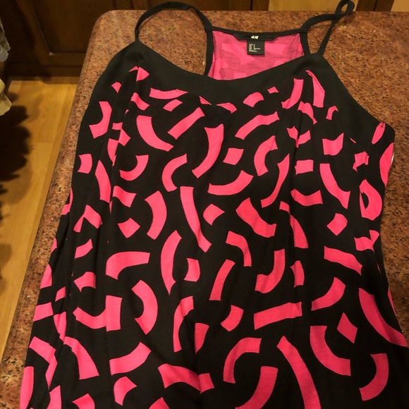 H&M Tank Top - Picture 2 of 3